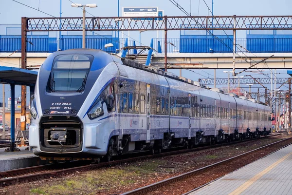 Zywiec Polen 2020 Stadler Flirt Elektrozug En75 002B Kommt Bahnhof — Stockfoto