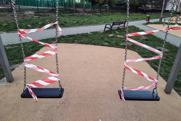 Parque Infantil Interno Para Crianças Carrossel Baloiços Playgrounds Infantis Prevenção — Fotografia de Stock