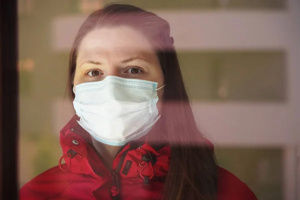 Mädchen Oder Junge Frau Medizinischer Maske Die Während Der Coronavirus — Stockfoto