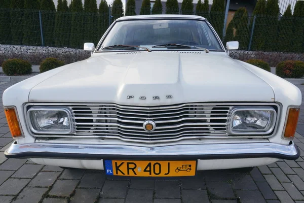 Cracovie Pologne 2020 White Oldtimer Ford Vieille Voiture Américaine Blanche — Photo