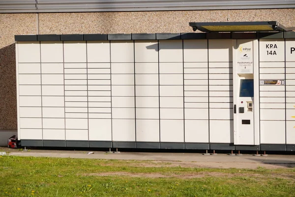 Krakau Polen 2020 Paket Und Briefkästen Auf Der Straße Automat — Stockfoto