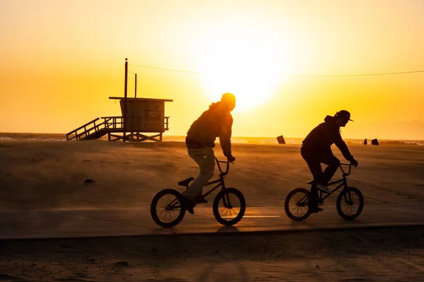 Cykling Venedigs Strand Vid Sanddyner — Stockfoto