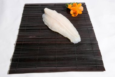 Bir dilim oyuncak balık eti..