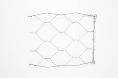 Bulanık arkaplanı olan tel kafes