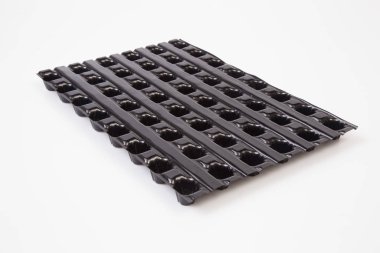 Bahçe için plastik fide.