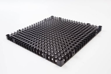 Bahçe için plastik fide.