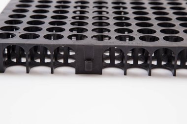 Bahçe için plastik fide.