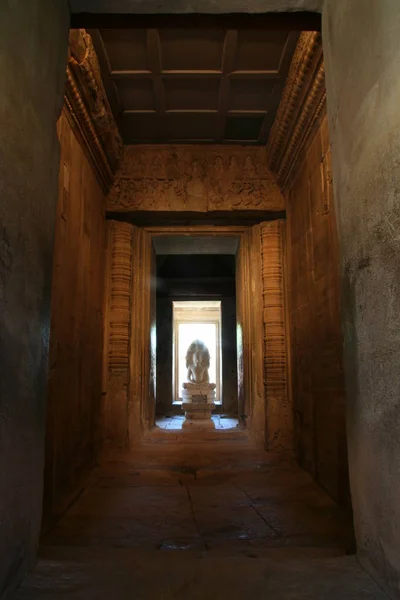 The idol statue inside the main Phimai stone castle.