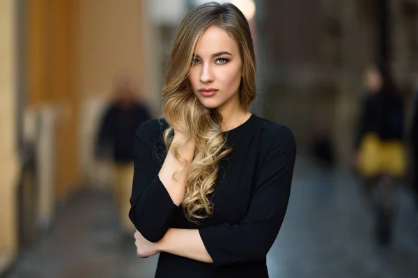 https://st3.depositphotos.com/2015659/16978/i/600/depositphotos_169786226-stock-photo-beautiful-blonde-russian-woman-in.jpg