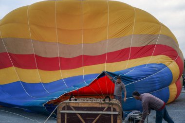 Guadix, Granada, İspanya. 1 Şubat. Aeroestacion Festivali 'nde tutsak balonlar.