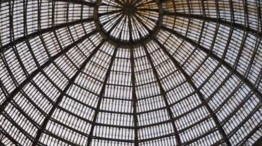 Galeri Umberto I İtalya, Napoli 'deki Tarihi Kamu Alışveriş Merkezi