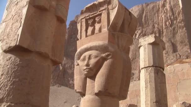 Στήλη Hathor Στο Ναό Του Hatshepsut Στο Deir Bahari Αίγυπτος — Αρχείο Βίντεο