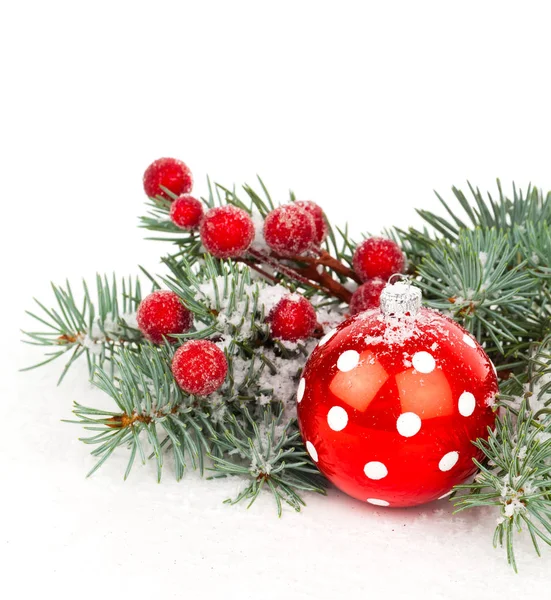 Décoration de Noël sur fond blanc — Photo