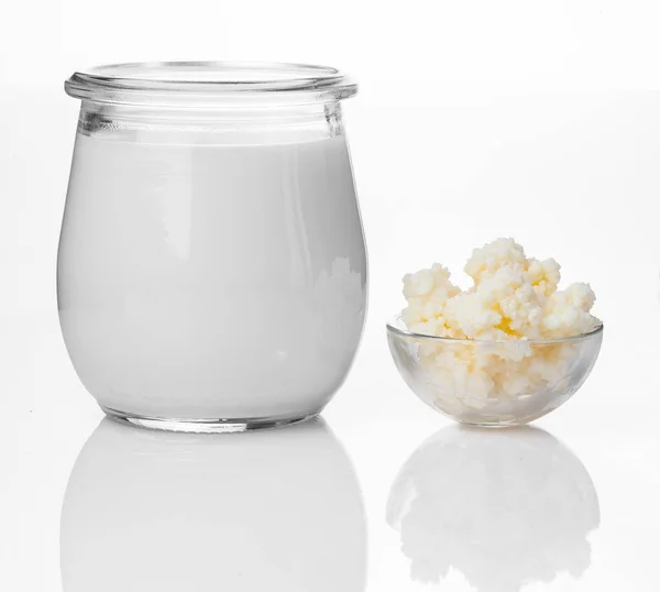 Milchkefir Körner Milch Kefir Oder Blgaros Ist Ein Fermentiertes Milchgetränk — Stockfoto