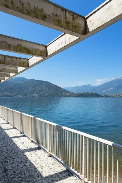 Balcony of an old penthouse — Stock Photo, Image