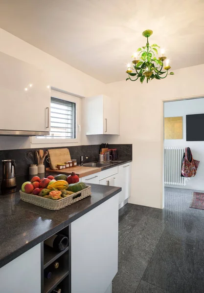 Nice domestic kitchen — Stock Photo, Image