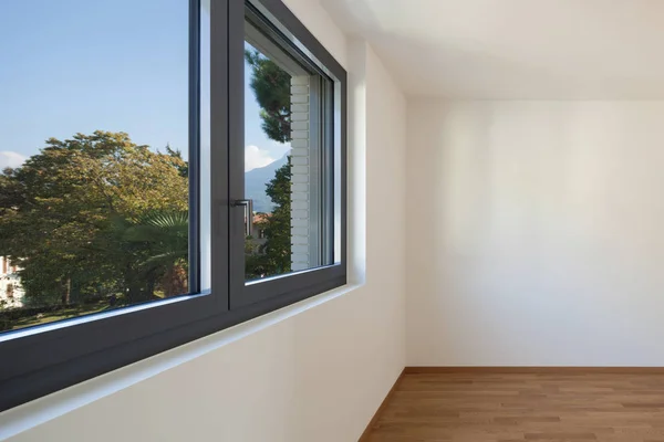 Innenraum, Zimmer mit Fenster — Stockfoto