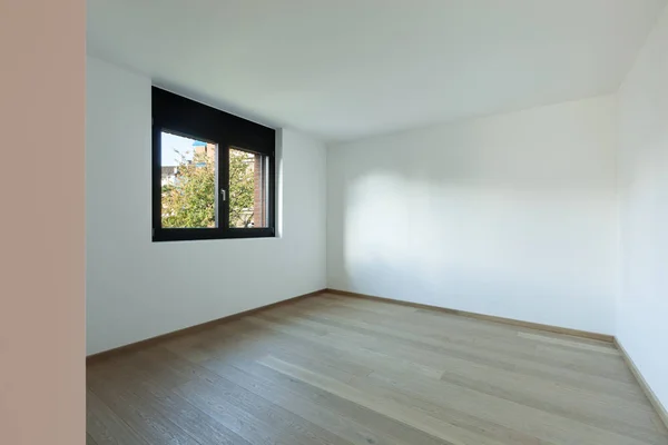 Интерьер, комната с окном — стоковое фото