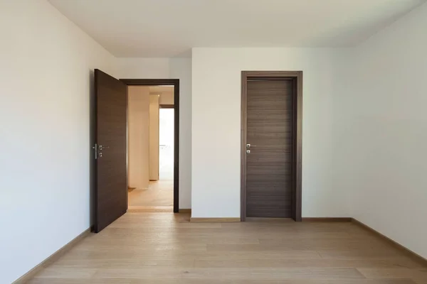 Intérieur, grande chambre avec parquet — Photo