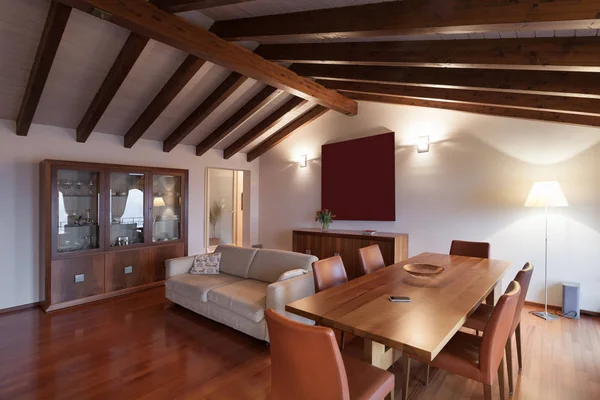 Konforlu, loft, Oturma Odasi