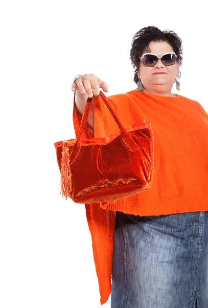 Portret kobiety wesoły z jej torebki — Zdjęcie stockowe