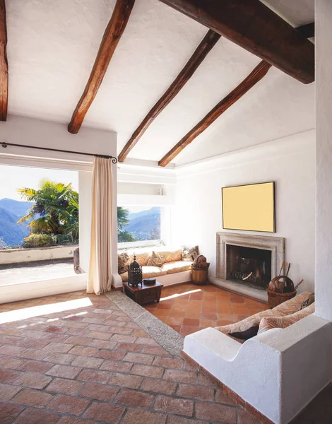 Möbliertes Wohnzimmer mit schönen Holzbalken — Stockfoto