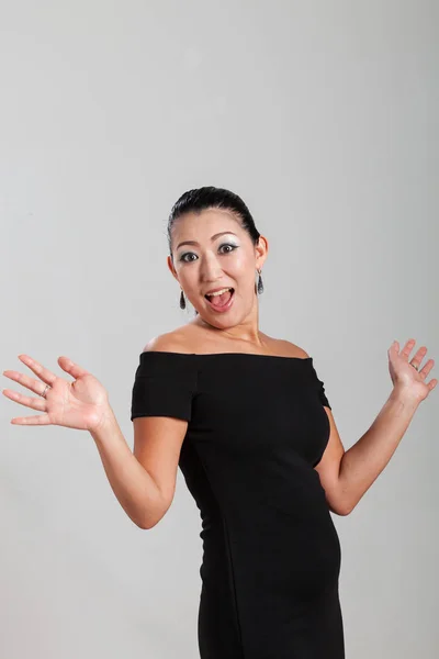 Elegant Asian woman in studio, portrait — Stock Photo, Image