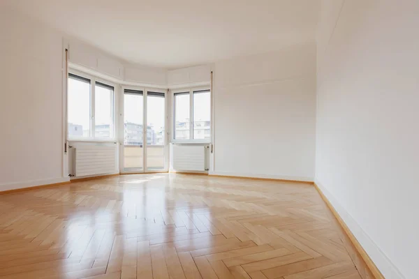 Empty room with wonderful parquet — Stock Photo, Image