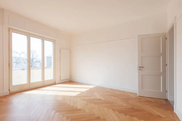 Chambre vide, juste un angle et une partie de la fenêtre — Photo