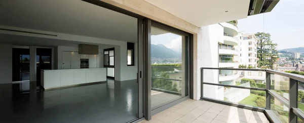 Externe van luxe appartement — Stockfoto