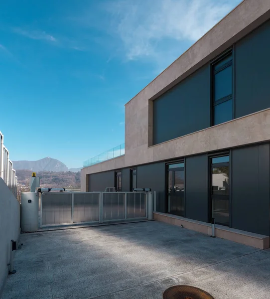 Terrasse einer modernen Wohnung — Stockfoto