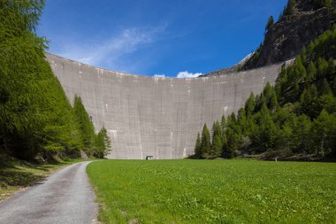 Yaz aylarında Fusio Barajı