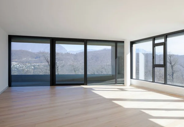 Interieur eines modernen Hauses, nur ein Raum leer — Stockfoto