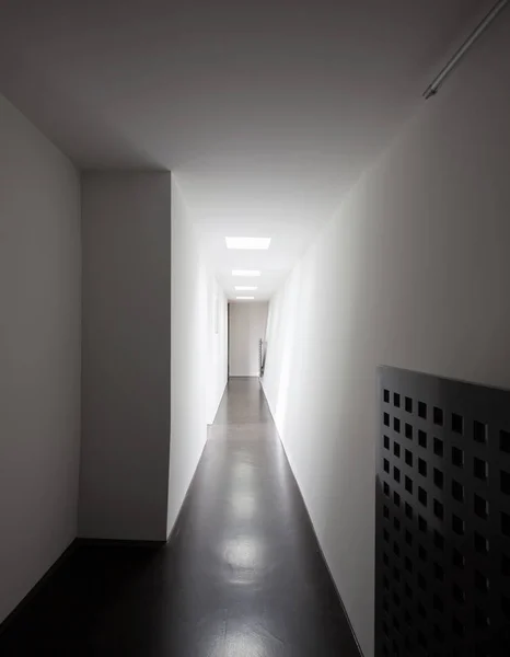 Radiator's closeup in white corridor — Stock Photo, Image