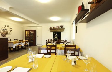 bir restoran iç kimse