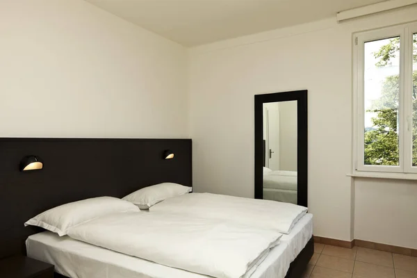 Camera d'albergo interna, camera da letto — Foto Stock