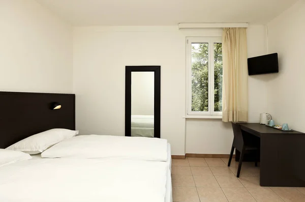 Interiör hotellrum, sovrum — Stockfoto