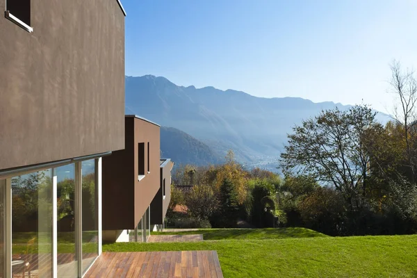 Modernes Haus, im Freien — Stockfoto