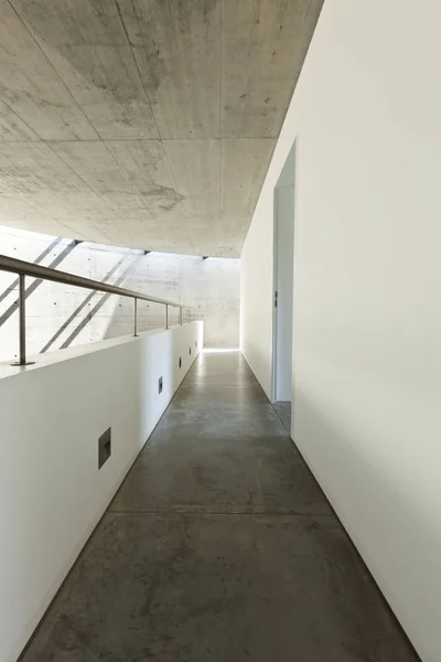 Schönes Modernes Haus Zement Innenraum Durchgang — Stockfoto