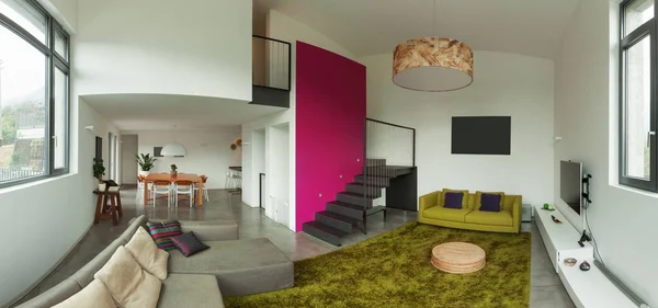 Interiér moderní vily, obývací pokoj — Stock fotografie