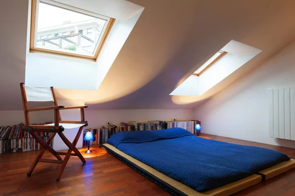 Schönes modernes Penthouse — Stockfoto