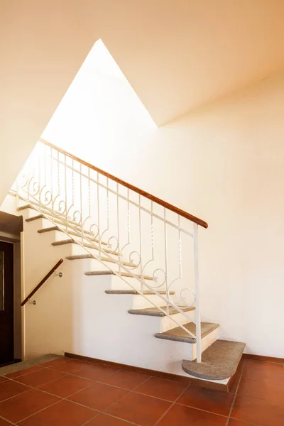 Internal stairway in private home — Stock Photo, Image