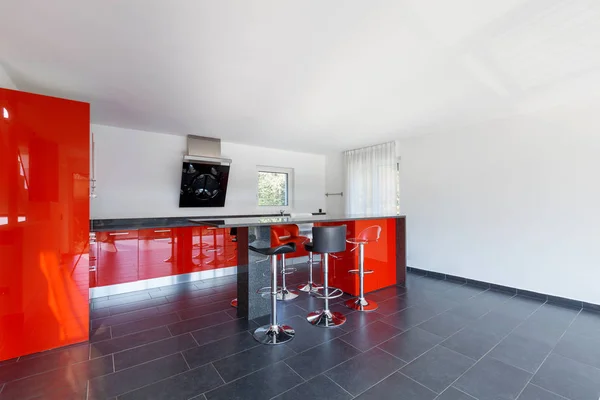 Maison moderne intérieur cuisine vide, salle à manger — Photo