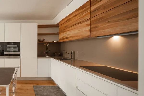 Morden cucina in legno — Foto Stock