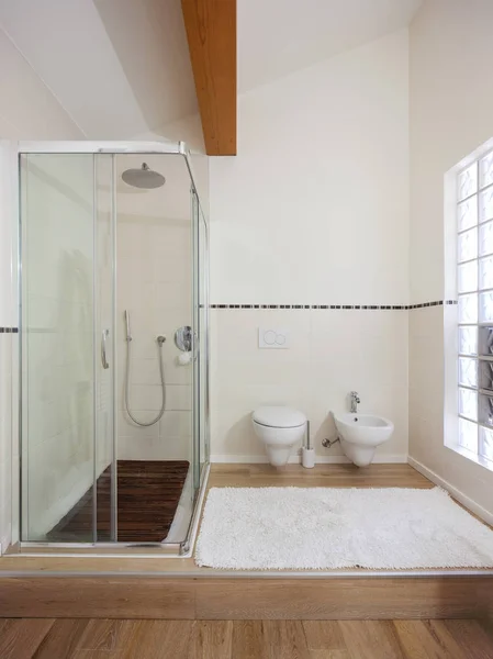 Interieur van modern appartement, badkamer — Stockfoto