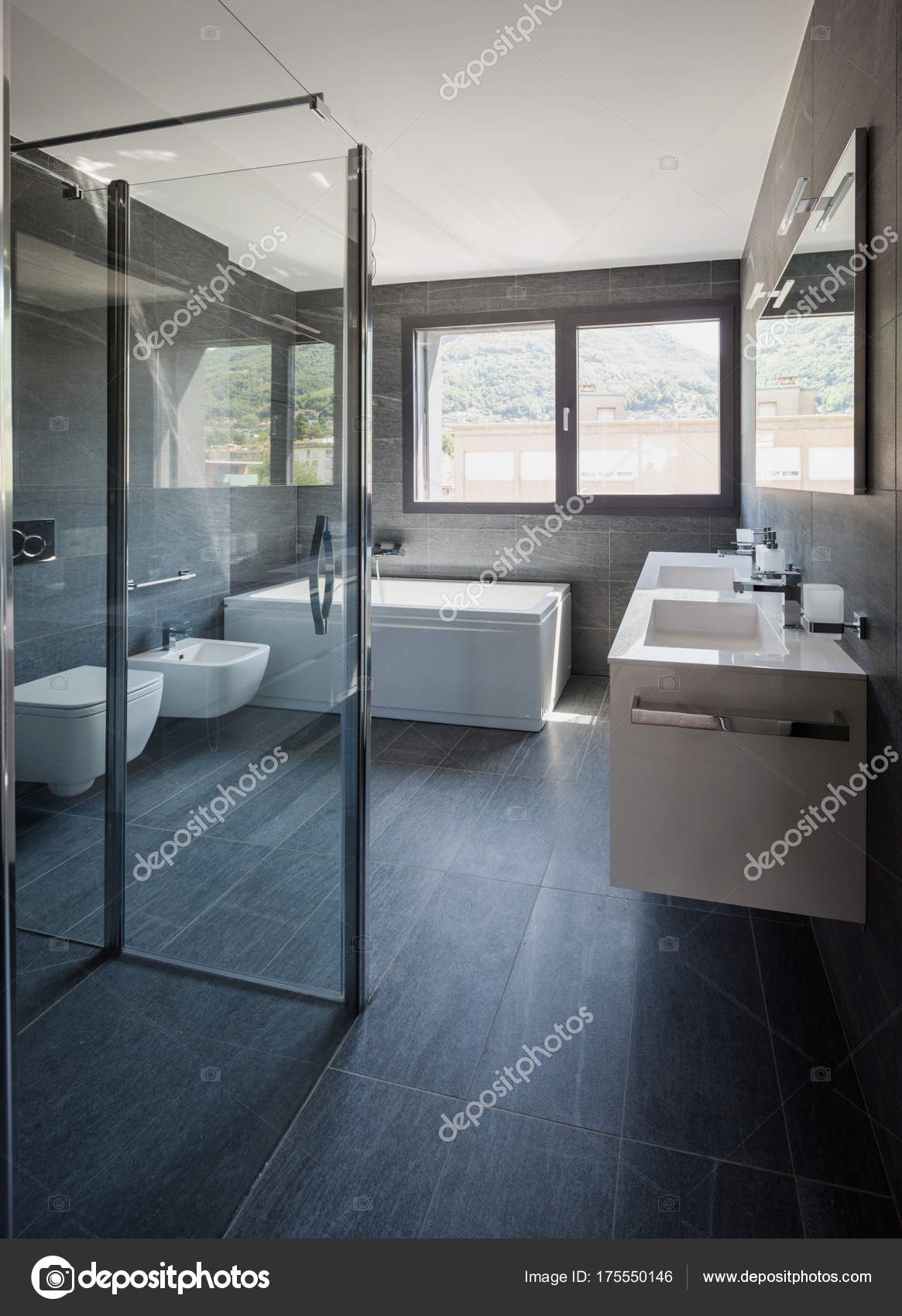 Moderne luxus-badezimmer — Stockfoto © Zveiger #175550146 Moderne luxus-badezimmer — Stockfoto © Zveiger #175550146