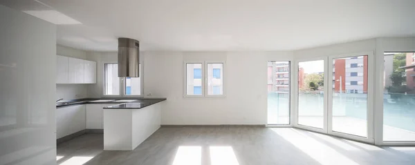 Empty modern apartment, empty spaces and white walls — Stock Photo, Image