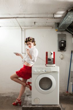 Çamaşırhane güzel kadın portresi