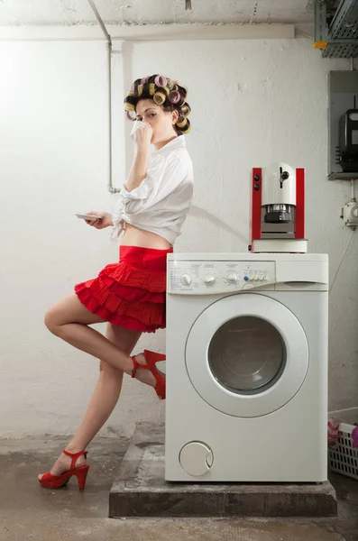 Çamaşırhane güzel kadın portresi — Stok fotoğraf