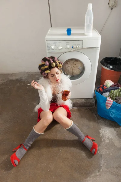 Portrait of pretty woman in laundry — Stock Photo, Image
